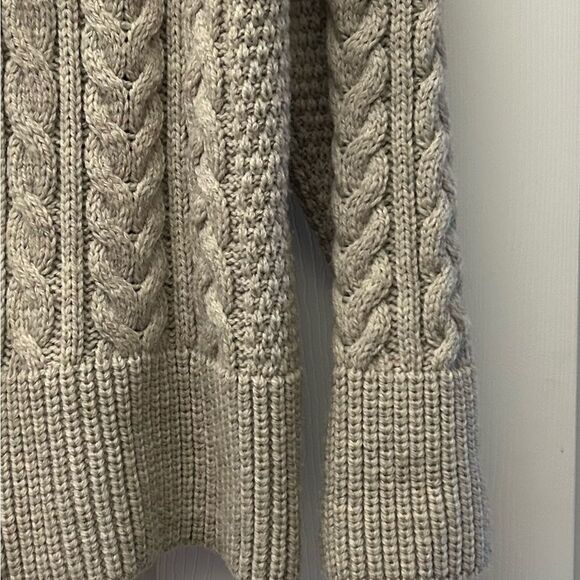 Peregrine Tan 100% Pure New Wool Cable Knit Zip Up Cardigan Sweater Size Medium - Picture 6 of 7